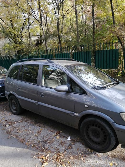 Opel Zafira 2.0 DTI 2005г