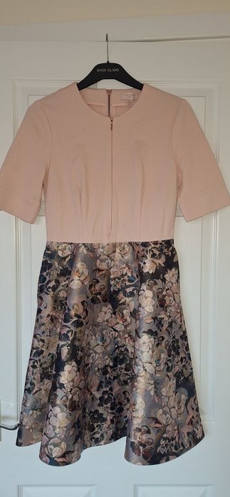 Ted Baker оригинални рокли размер 2/М