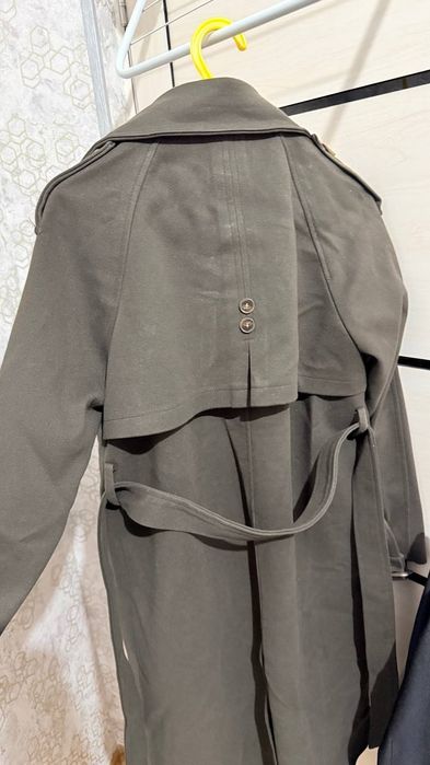 Темно коричневое тёплое пальто, брюки