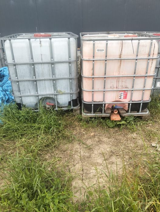 Bazin  /,Rezervor apă  / ibc  / Cuburi  . Butoi  /  1000 litri