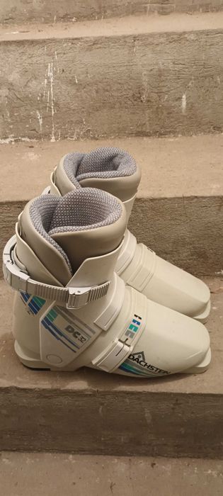 Комплект от ски, щеки и обувки