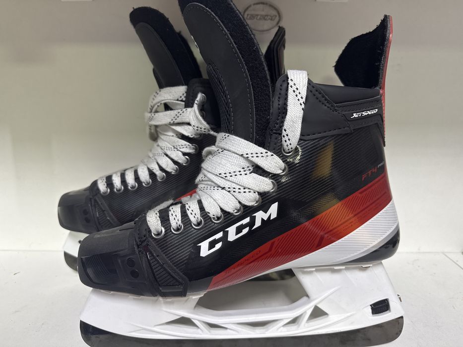 Коньки CCM FT 4 Pro. 10 размер