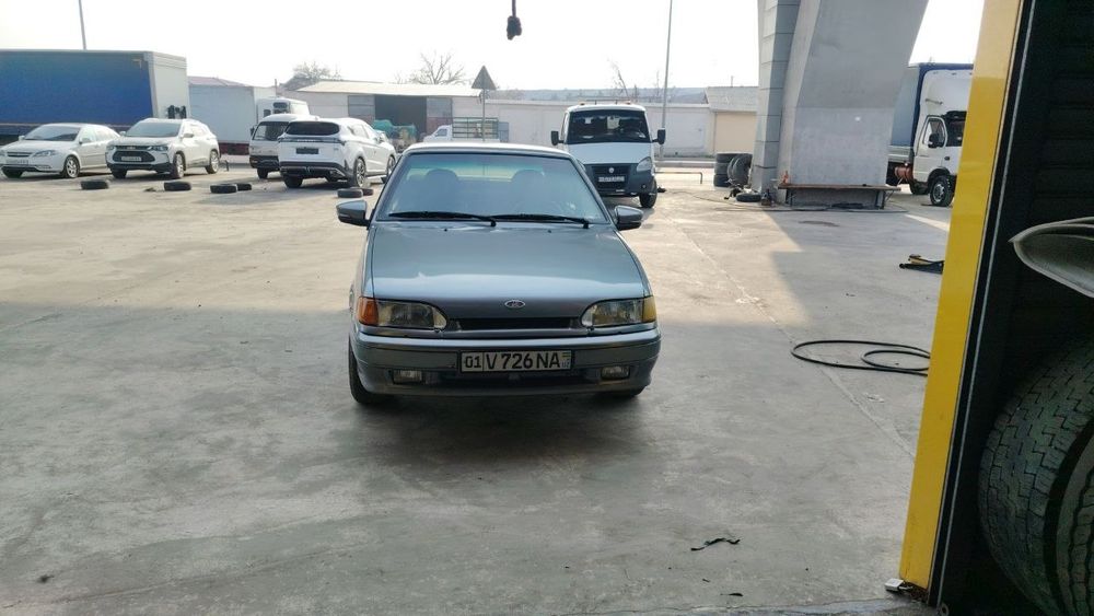 Lada 2115 sotiladi