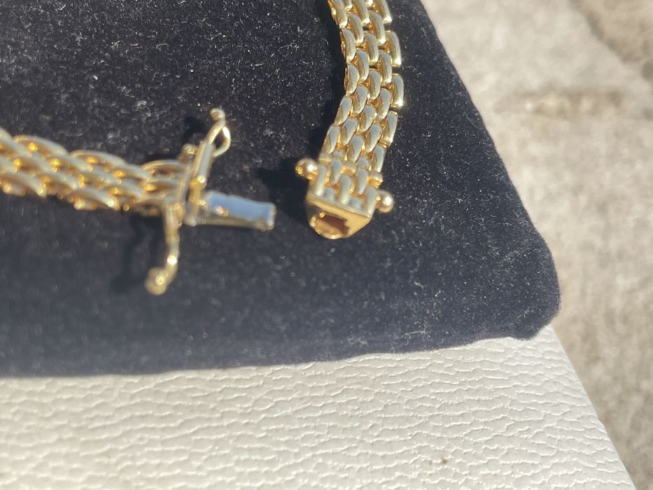 Златна гривна 18к