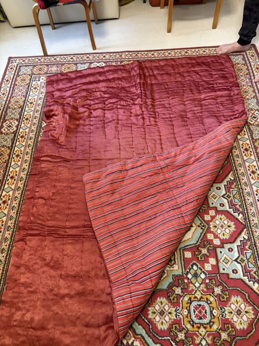 Продам корпешки одеяло ковры всё чистые сост хорошие