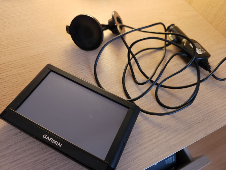 Навигация Garmin nuvi 55LM