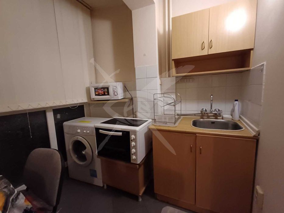 Дава се под наем Едностаен апартамент в Пловдив, Център - 40 кв.м за 225 € - Снимка #5