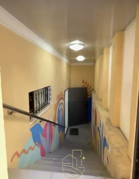 Коммерческое помещение 182 кв м