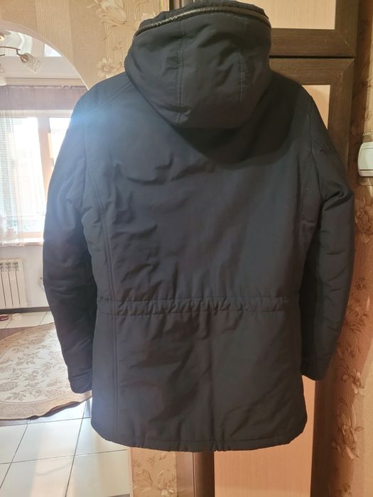 Продам куртку подростковую.