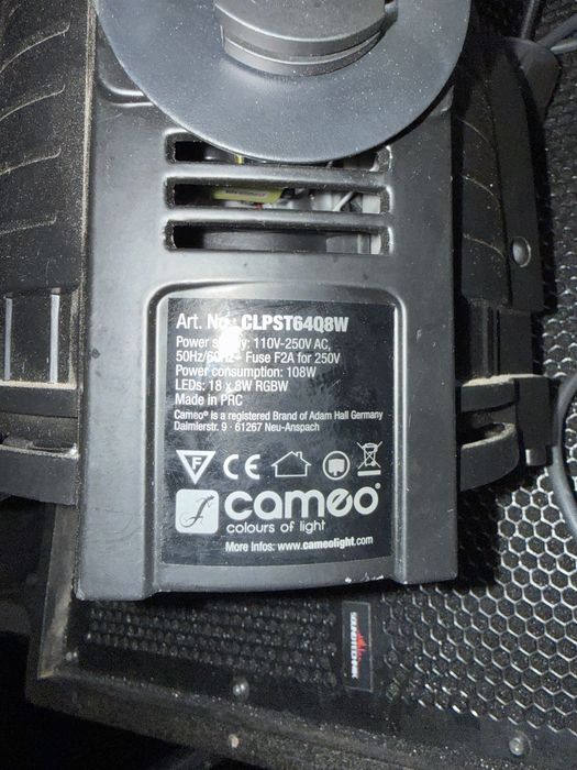 Proiector LED Cameo STUDIO PAR 64 Q 8W