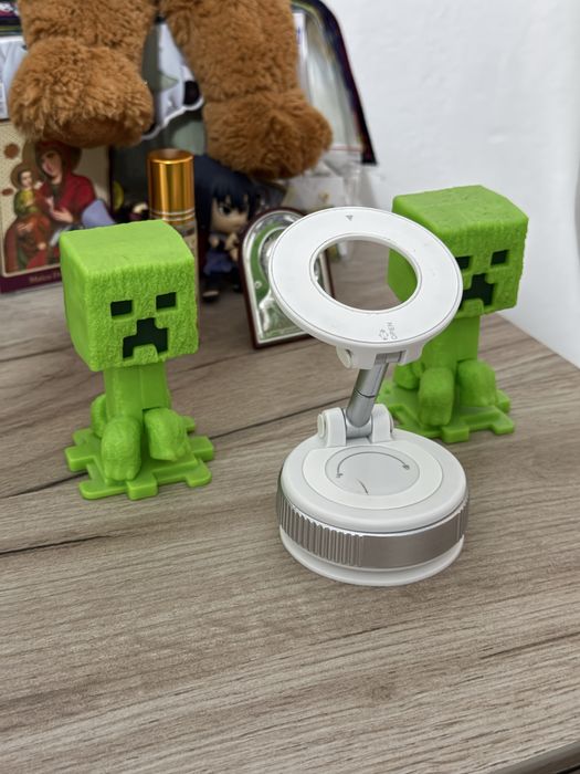 Suport telefon 360° reglabil cu vacuum, compact, ideal birou & mașina