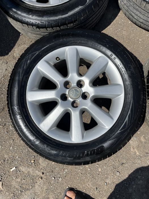 Продается шина месте дисками