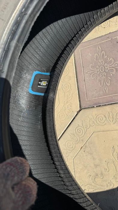 Продам шину , резину