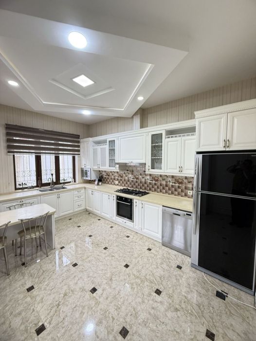 Сдаётся в аренду участок 5 соток в заде парк Бабура,