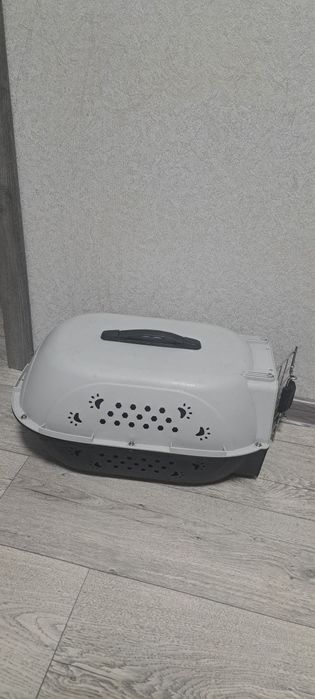 Продам переноску для кошек