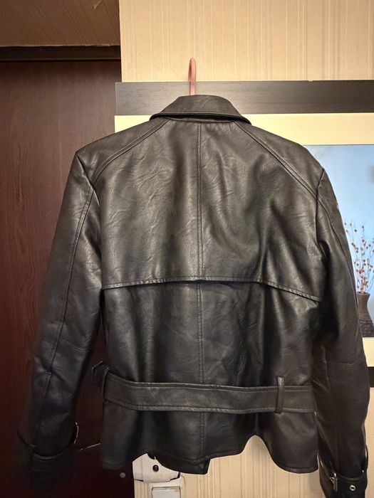 Geaca motivi piele , stil biker cu curea in talie
