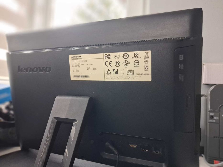 Lenovo AIO 19" (All in one )