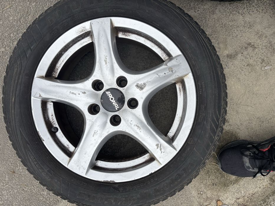 Vand jante de aluminiu cu tot cu cauciucuri