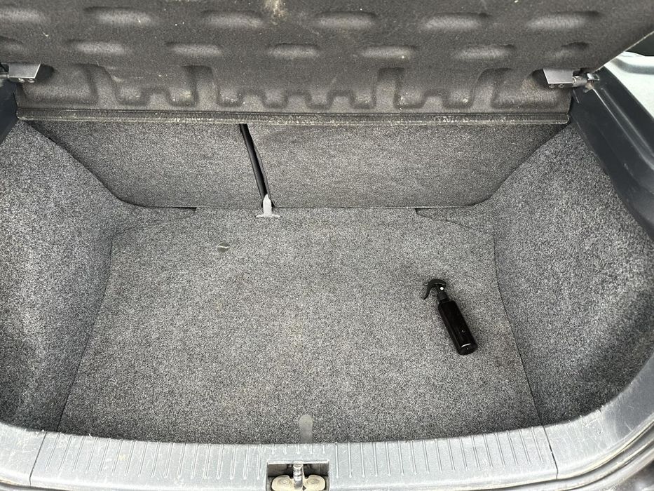 Даваме коли под наем