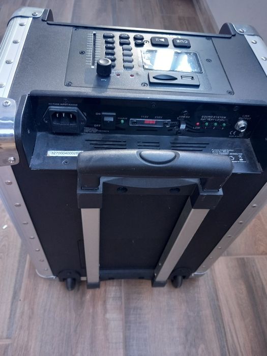 Продавам Преносима музикална система Lenco PA80