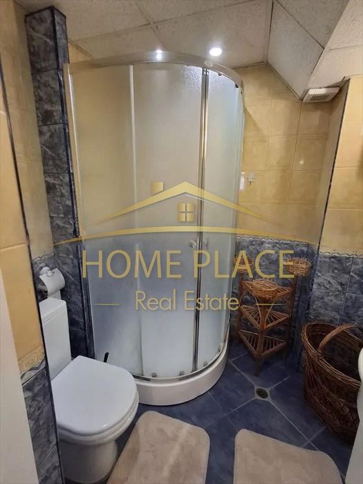 Дава се под наем Тристаен апартамент в Варна, Левски - 120 кв.м за 816 € - Снимка #10