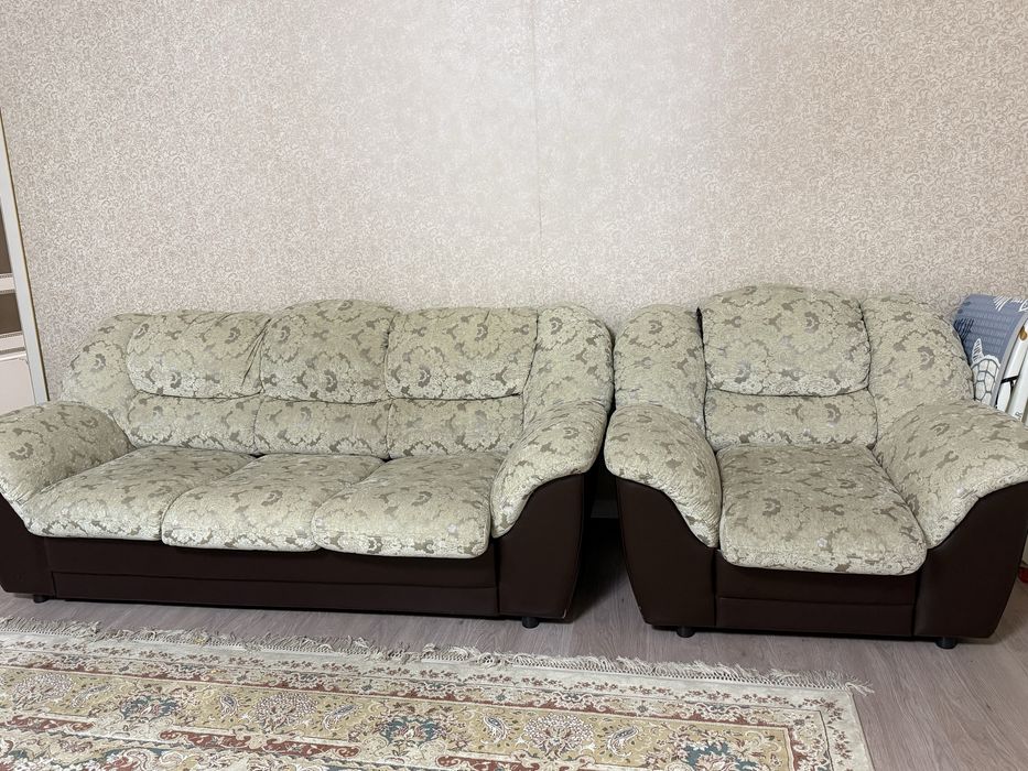 Продам диваны в хорошем состоянии