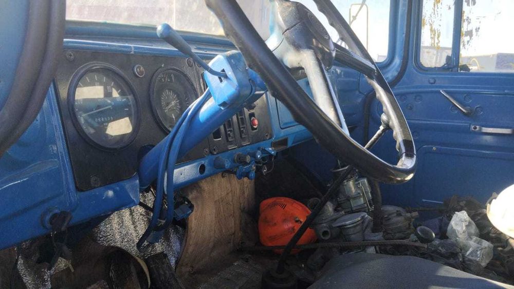 Продам  машину ЗИЛ