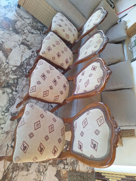 Четири стола от масив