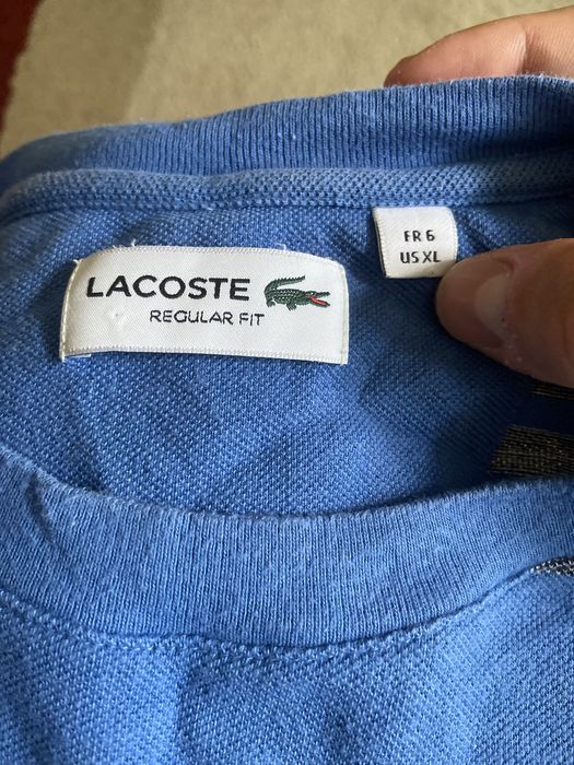 Tricou Lacoste.
