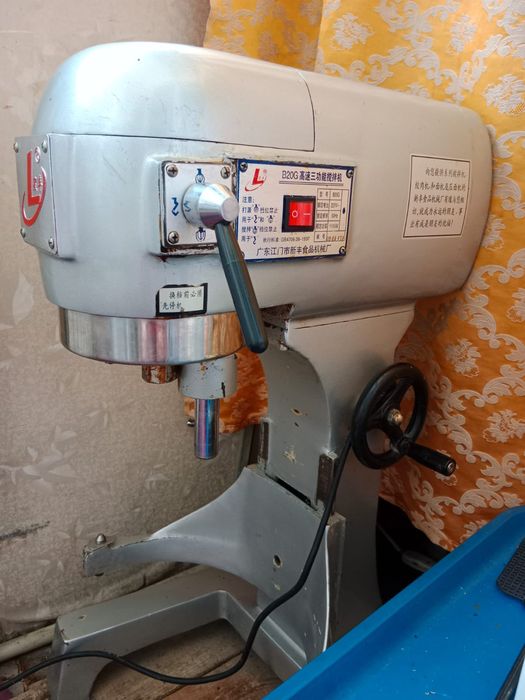 Продам миксер промышленный б/у