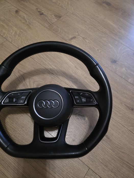 Volanl audi a4 b9 cu padele teșit!