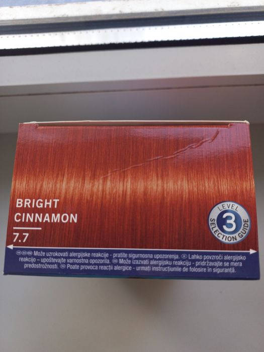 Vopsea de par Schwarzkopf Live