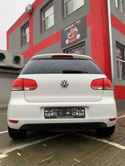 Volkswagen Golf 6 Clasic Benzina 1.6 MPI Euro 5 An 2011 Alb Confortlin