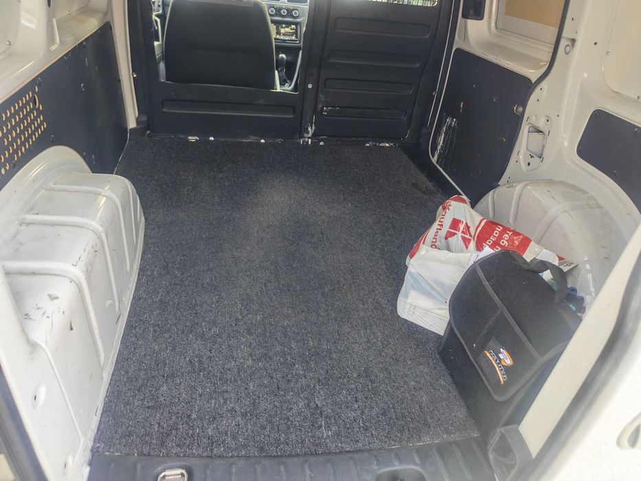 Volkswagen Caddy 2. 0 TDI.