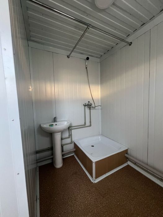 Контейнер с душевой, санузлом, туалетом