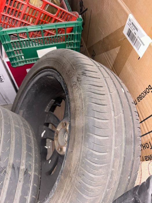Продам диски с шиной комплект
