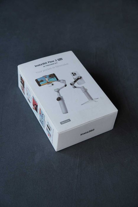 Стабилизатор Insta360 Flow Pro (AI Tracker Kit) / Новый