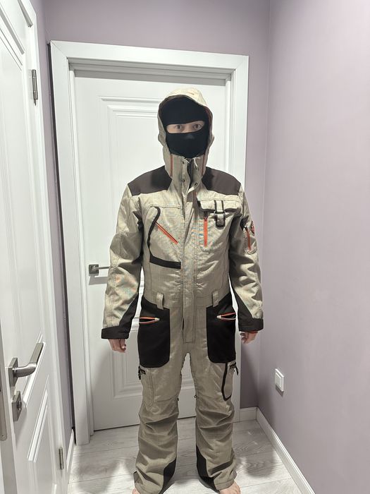 Комбинезон для сноубординга