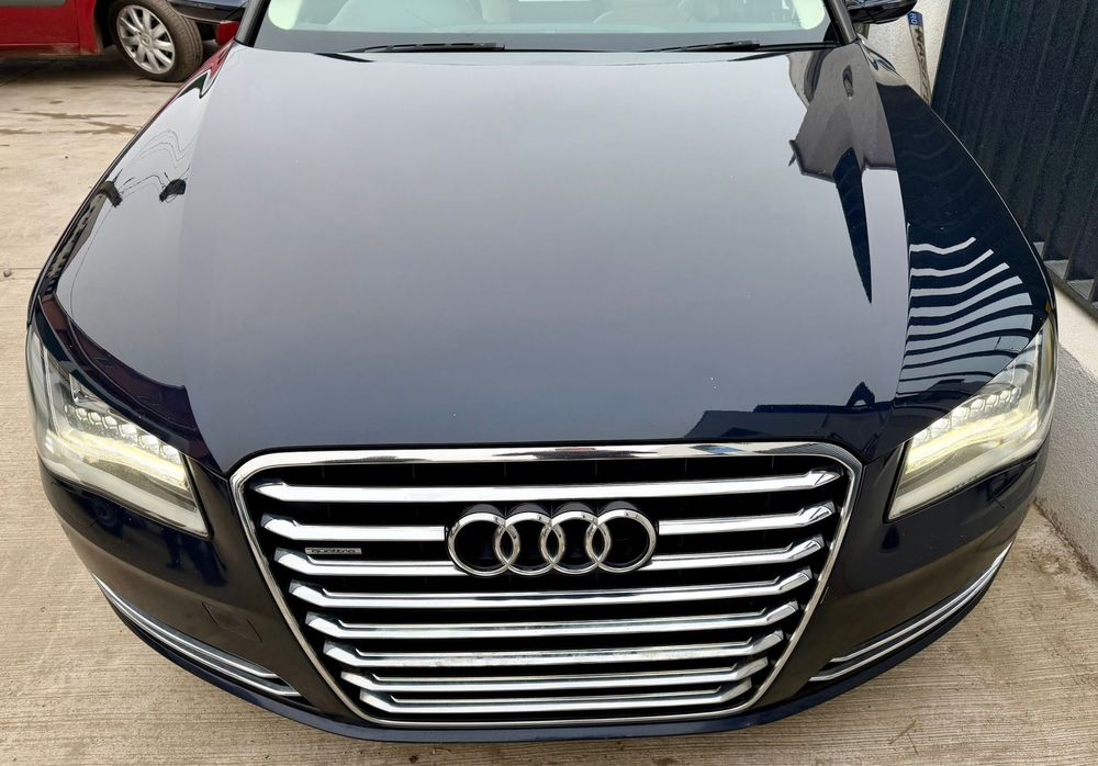 Dezmembrez Audi A8 an 2011 motor 3.0 V6 masina arata ca noua volan drp