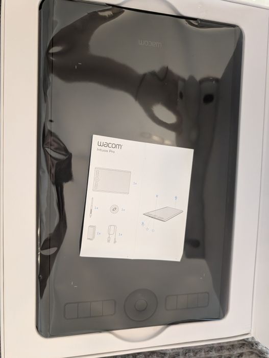 Tableta grafica Wacom Intuos Pro M