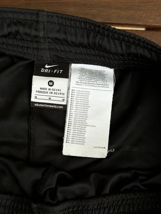 Мъжки къси панталони Nike Dri-FIT - размер М, Отлично състояние
