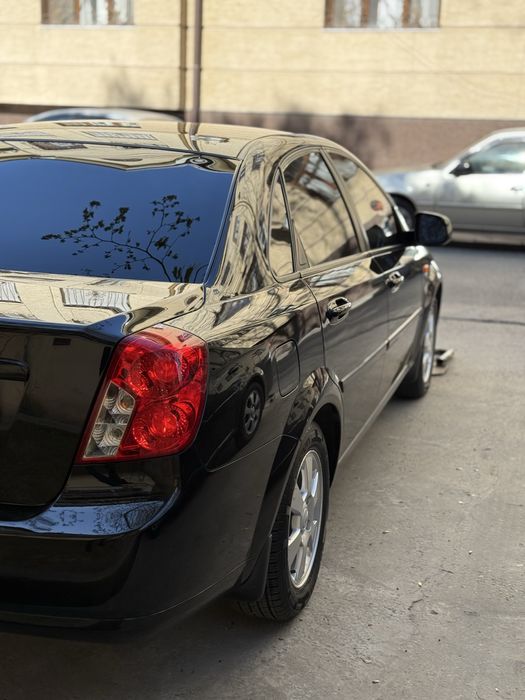 Chevrolet Gentra 2022, чёрная