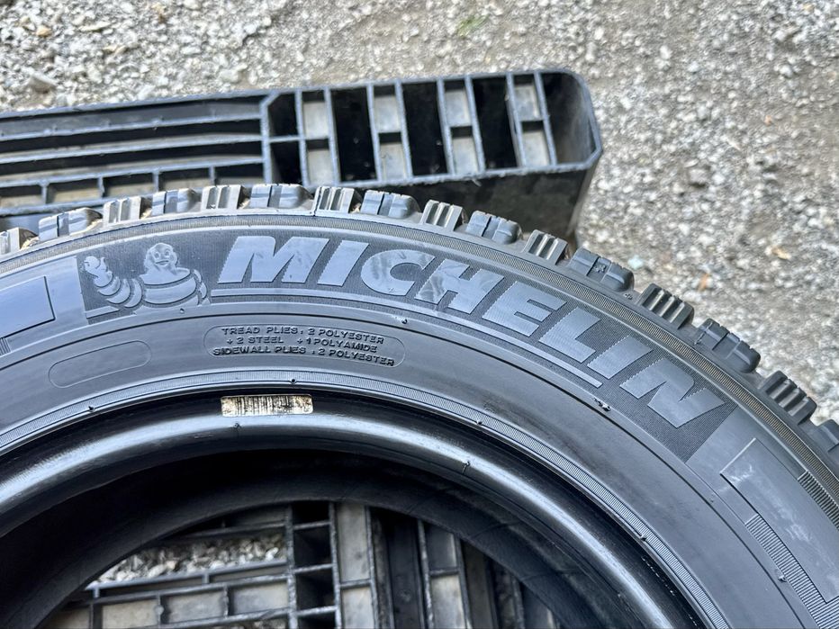 2бр.ЗИМНИ ГУМИ Michelin 215/65/16C за бус Sprinter,Iveco,Ducato,T5,T6
