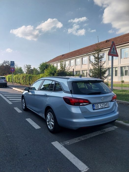 OPEL Astra 2019 — imagine 3