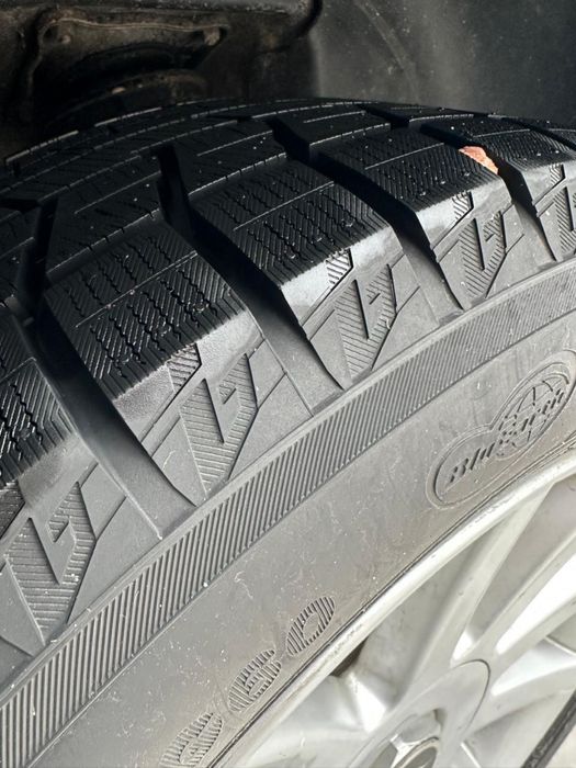 Диски шинами в хорошем состояний