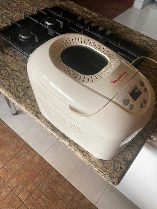 Moulinex Home Bread (mașină pâine)