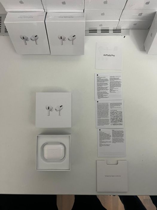 Căști wireless tip AirPods Pro Gen 1 – noi sigilate, bass puternic