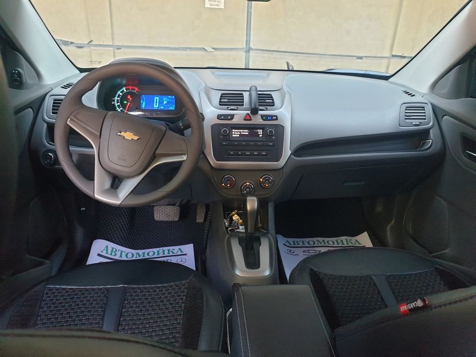 Chevrolet Cobalt 2025 — 4