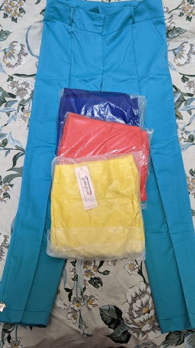 Брюки летние яркие цвета  тонкий материал