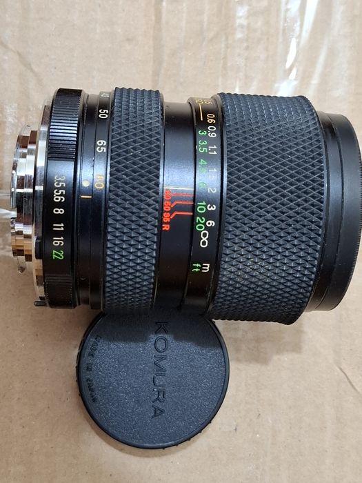 Vând obiectiv  foto KOMURA